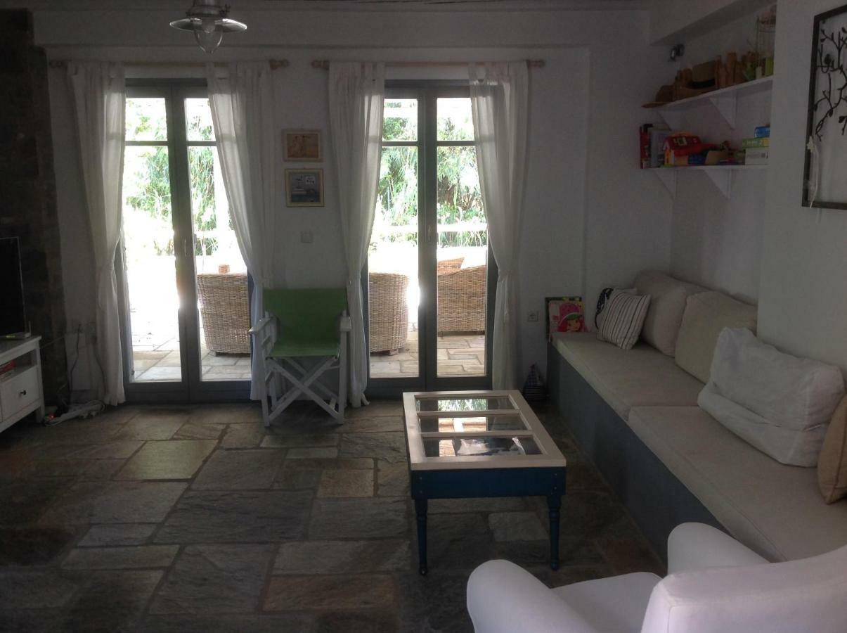 Summer Dream , 5 Min Walk To The Beach Livadakia Bagian luar foto